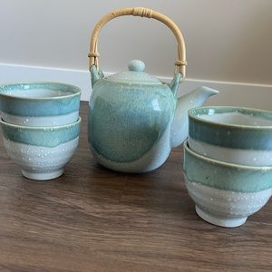 Teavana Glass teapot and cups set
